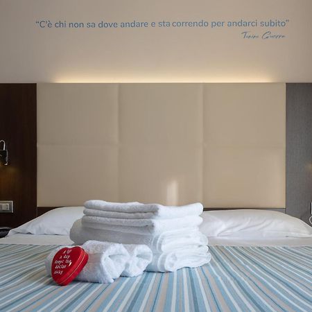 Gimmi Hotel Rimini Exterior photo
