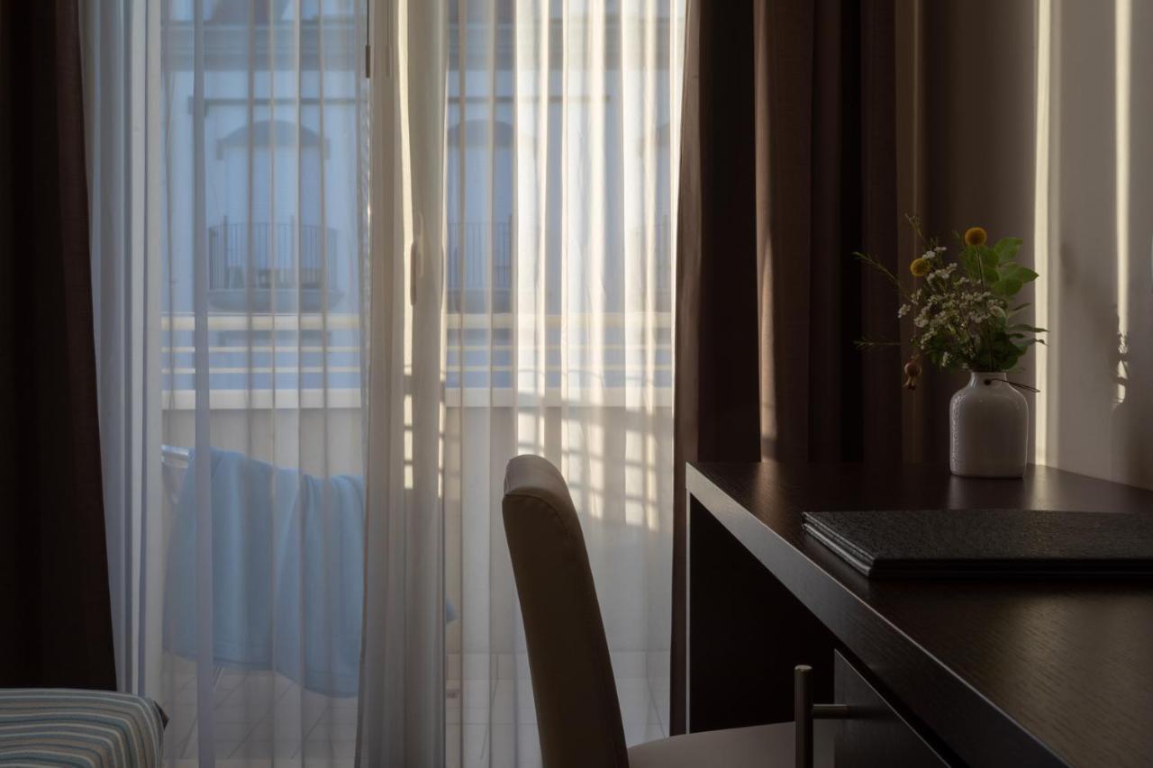 Gimmi Hotel Rimini Exterior photo